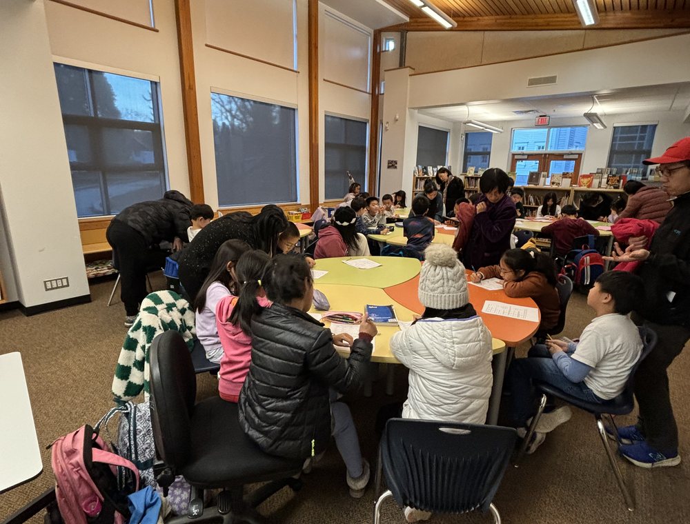 Tutoring classroom with students
